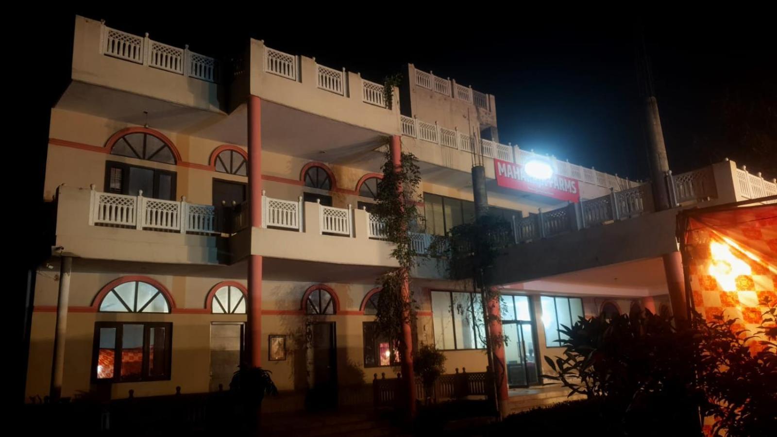 Maharaja Farms Hotel Gurgaon Exterior foto